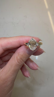 Zoë Step Cut Oval Ring
